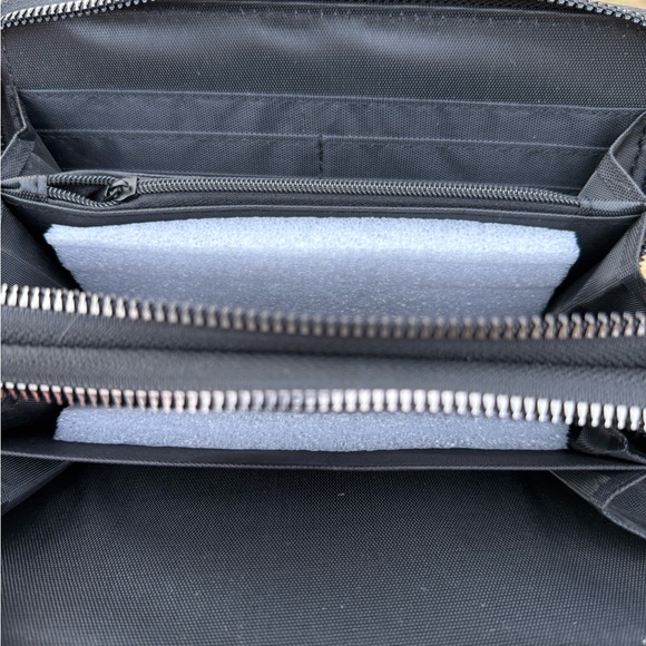 Ed Hardy Leopard Print Crossbody Bag/Wallet - Picture 6 of 8